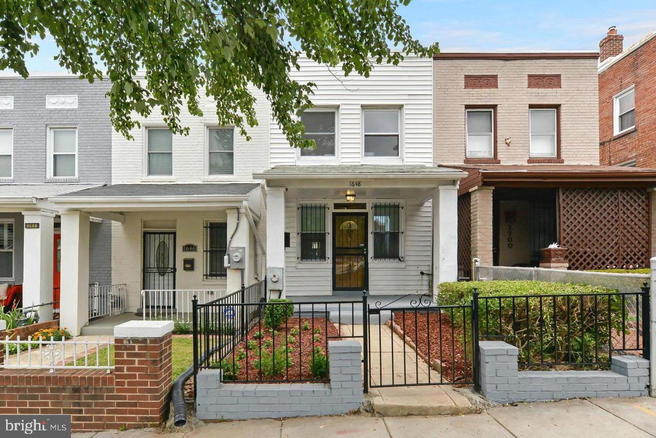 1648 L Street Northeast Washington, DC 20002 - Photo 2 of 27 front view of a building