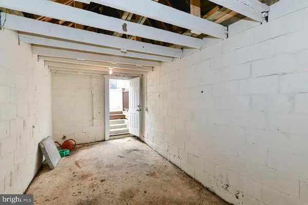 a view of a room with an empty space