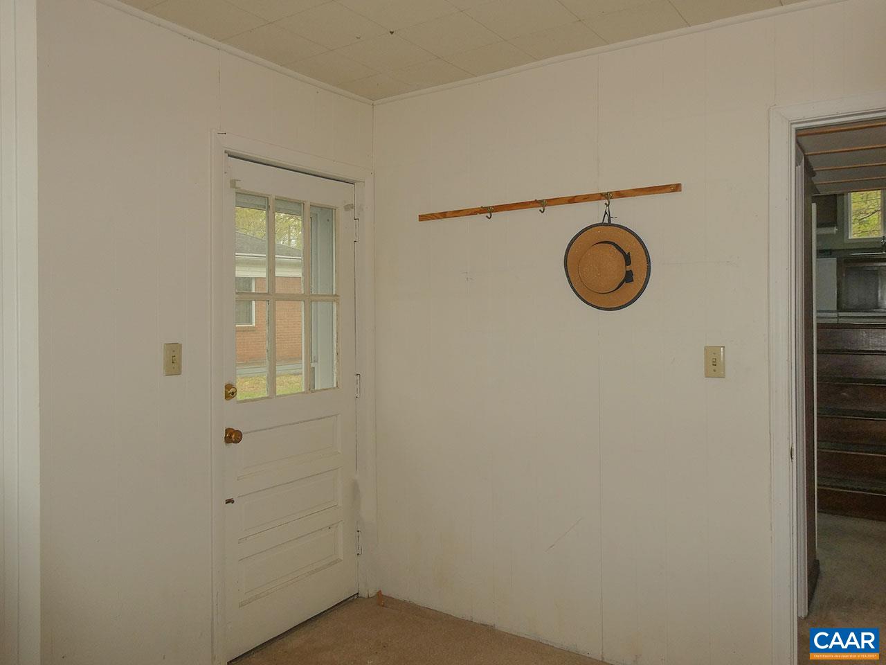 1600 Trailridge Road Charlottesville, VA 22903 - Photo 25 of 27 Utility room