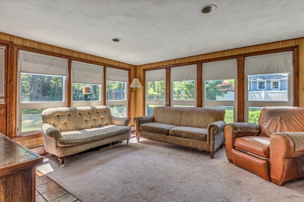 140 Parker Road Wakefield, MA 01880 - Photo 24 of 30 Gallery Image 24