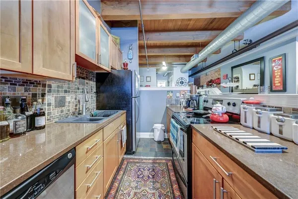 $164,900 | 700 Broadway Boulevard, Unit 401, Kansas City, MO 64105