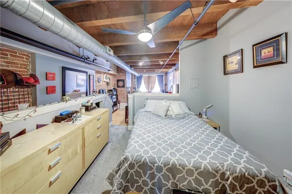 $164,900 | 700 Broadway Boulevard, Unit 401, Kansas City, MO 64105