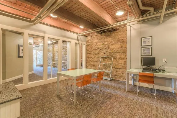 $164,900 | 700 Broadway Boulevard, Unit 401, Kansas City, MO 64105