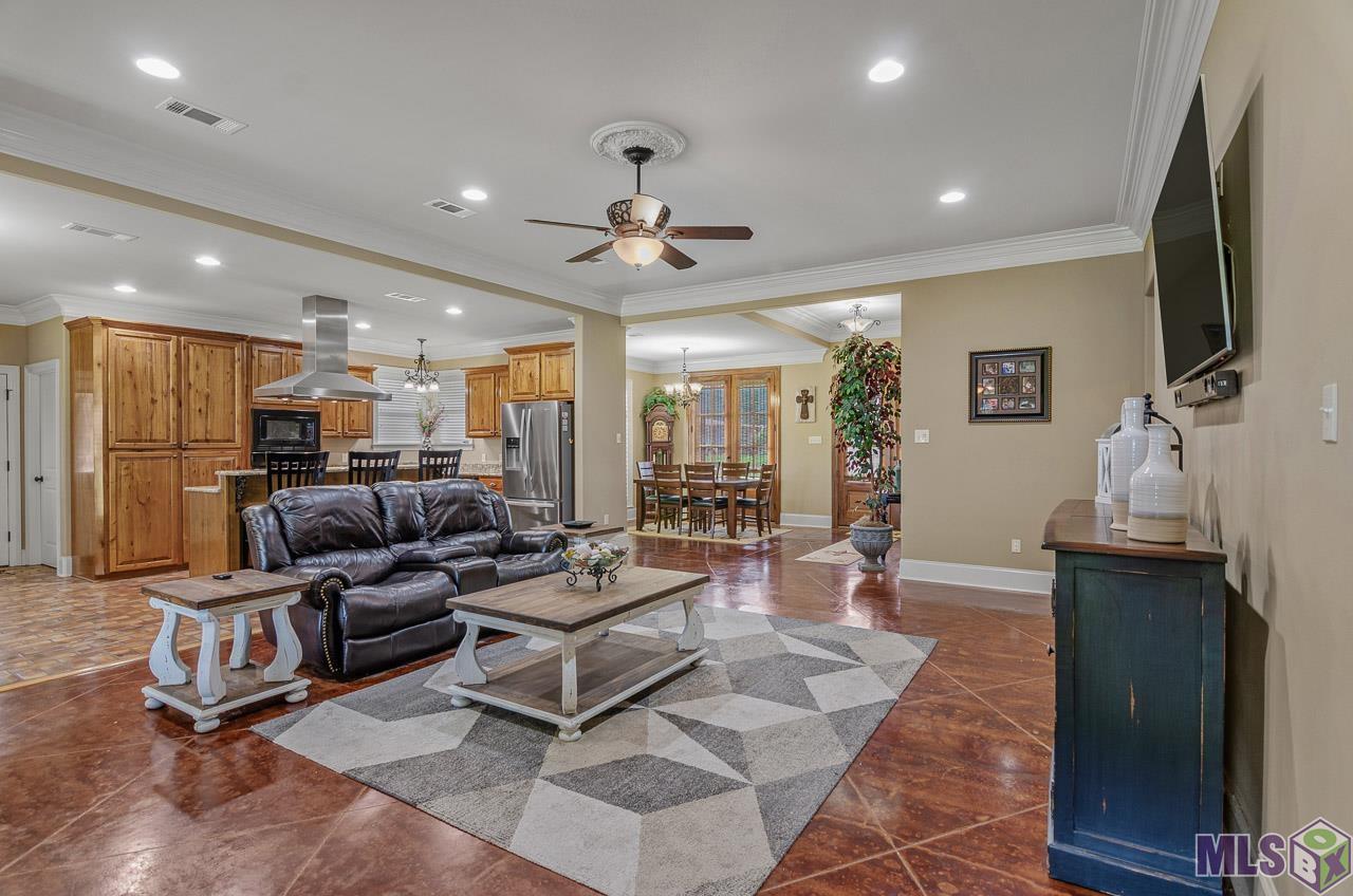 13330 Roddy Road Gonzales, LA 70737 - Photo 13 of 24 Gallery Image 13