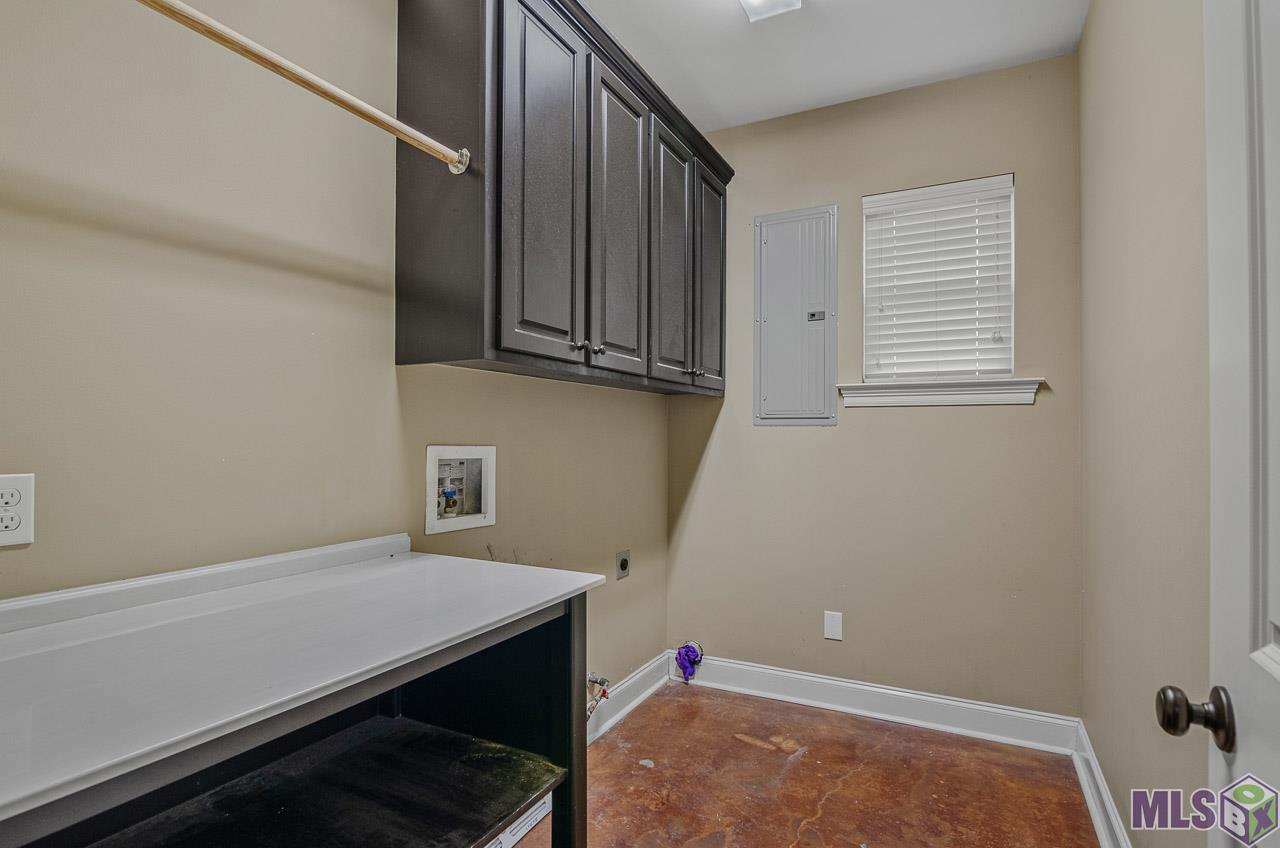 13330 Roddy Road Gonzales, LA 70737 - Photo 23 of 24 Laundry