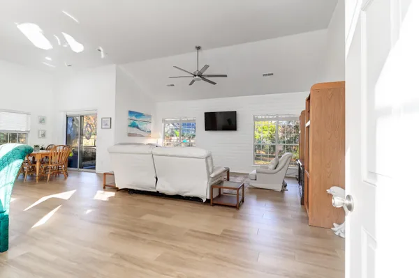 $5,000 | 1324 Old Mill Lane, Mount Pleasant, SC 29464