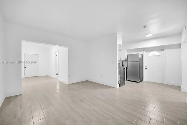 a view of a yard in front of house