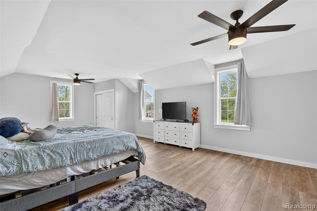 6235 Flushing Road Flushing, MI 48433 - Photo 19 of 58