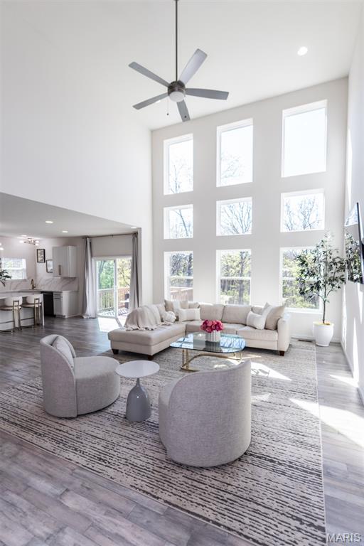 7474 Shadow Point Drive St. Louis, MO 63129 - Photo 12 of 66