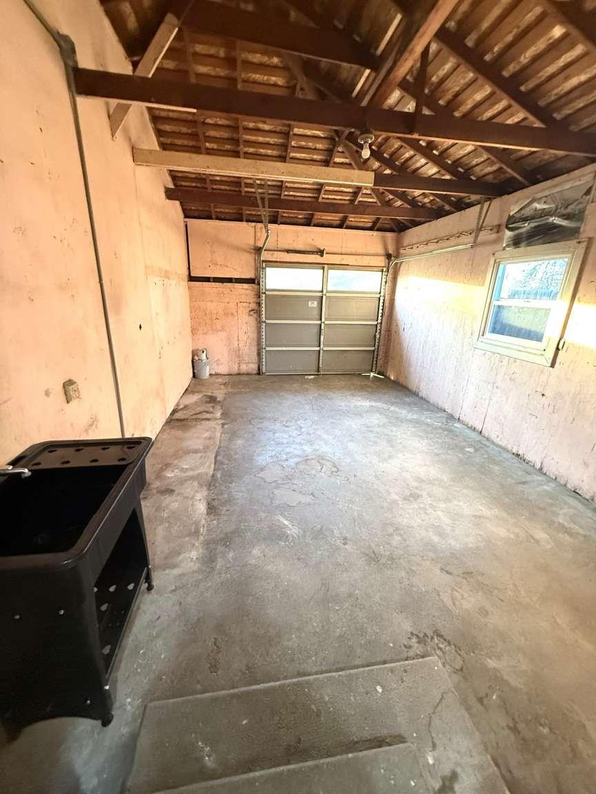 520 Colfax Avenue Modesto, CA 95354 - Photo 11 of 18 a view of a garage