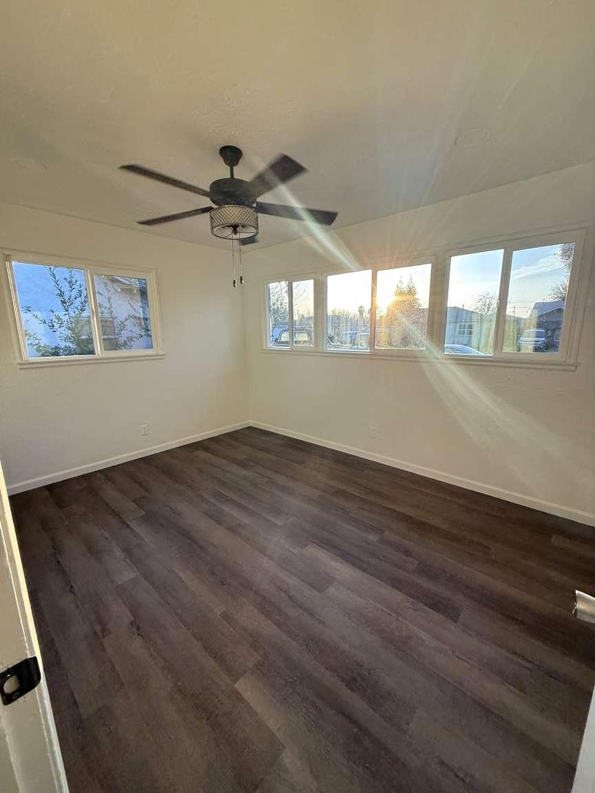 520 Colfax Avenue Modesto, CA 95354 - Photo 9 of 18 a view of room and window