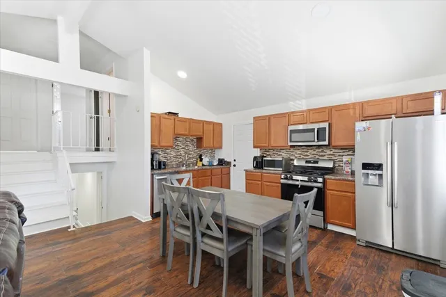 $295,000 | 1526 Ridgeway Street, Round Lake Beach, IL 60073