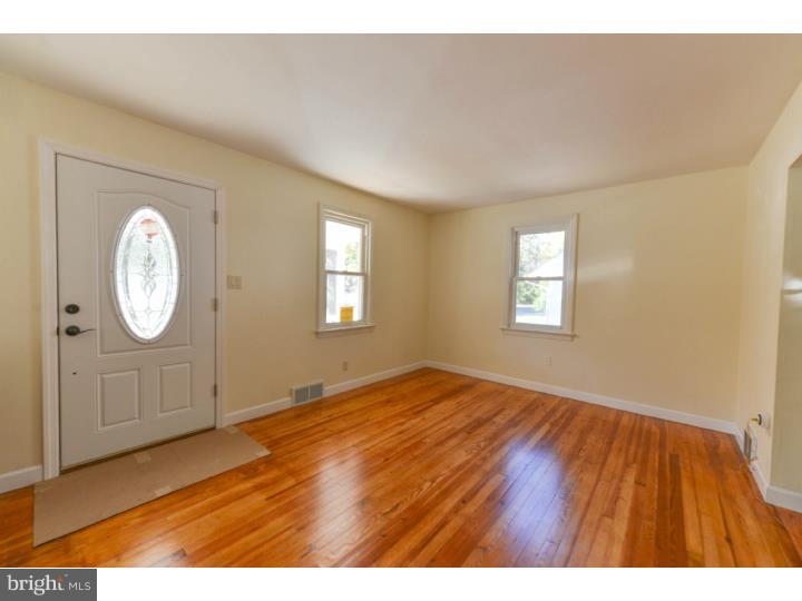 615 South Woodbury Road Pitman, NJ 08071 - Photo 7 of 20
