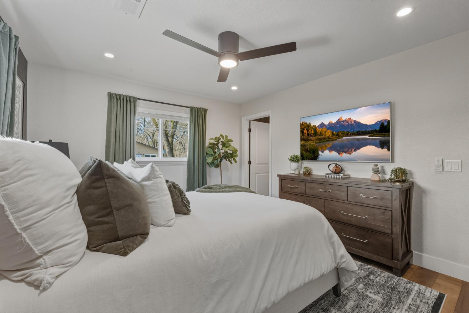 6348 Horseshoe Bar Road Loomis, CA 95650 - Photo 22 of 77