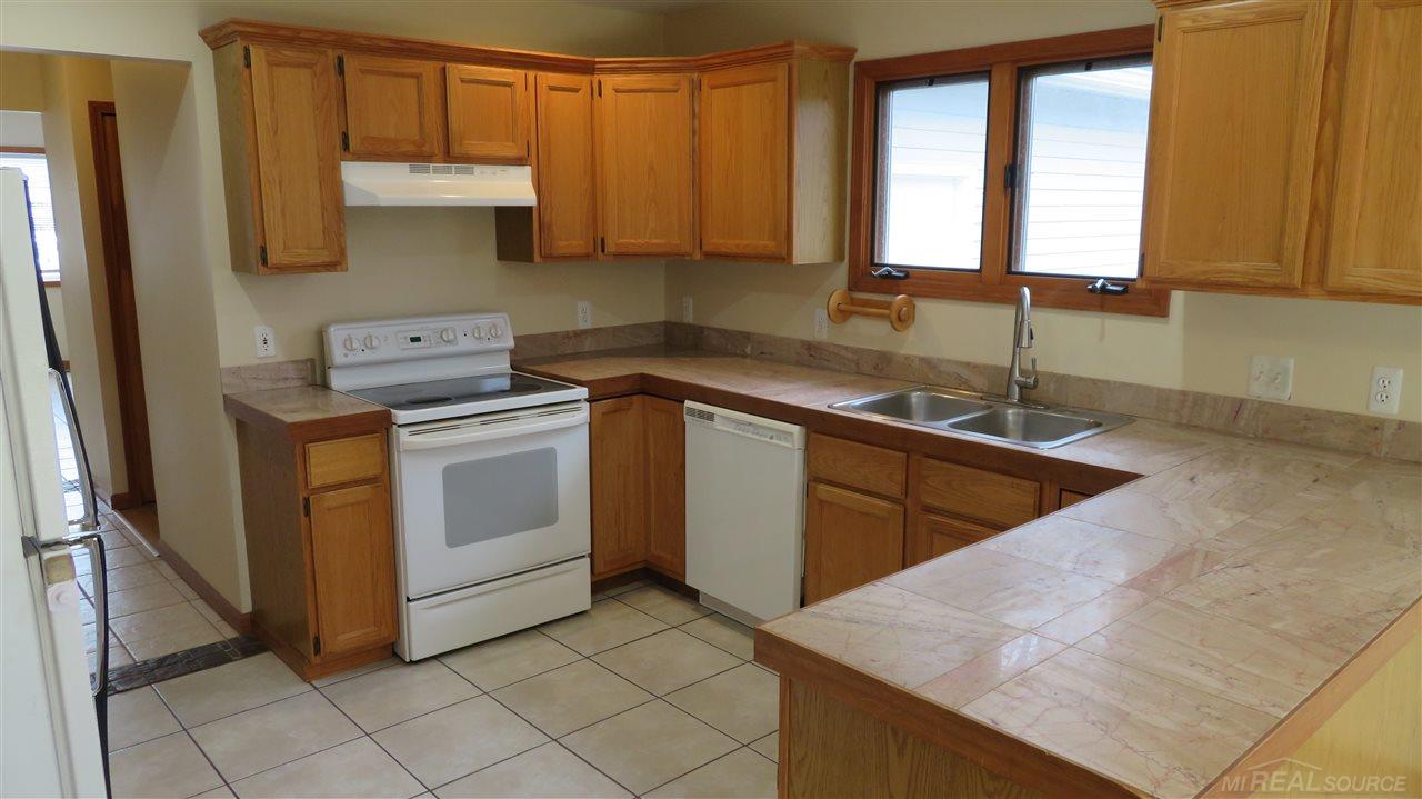 3515 Longview Avenue Rochester Hills, MI 48307 - Photo 9 of 24