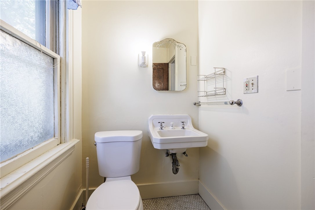 500 Oxford Street, Unit 3 Rochester, NY 14607 - Photo 5 of 17