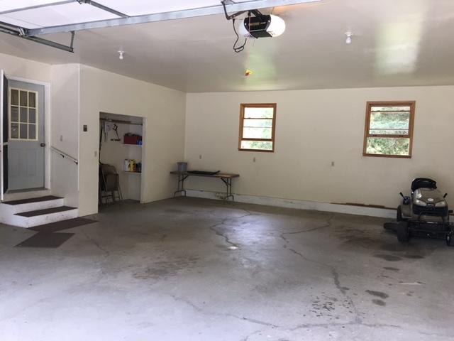 540 Back Valley Road Speedwell, TN 37870 - Photo 32 of 33 2 CAR ATTACHED GARAGE