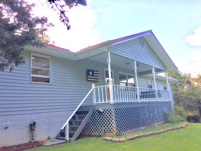 540 Back Valley Road Speedwell, TN 37870 - Photo 5 of 33 FRONT