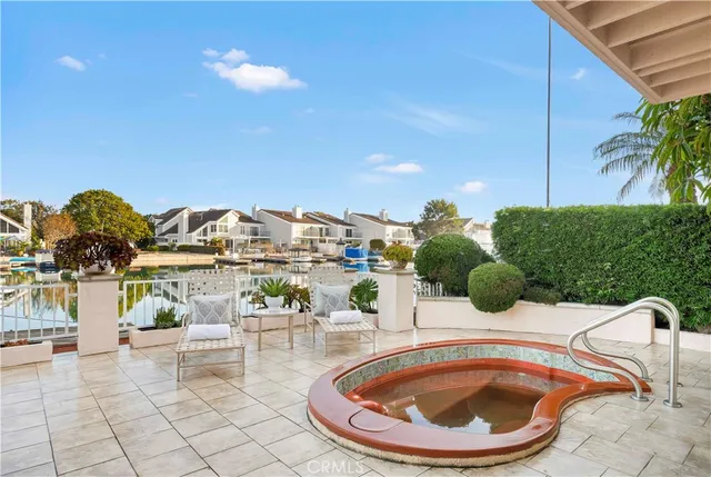 $3,282,000 | 3801 Seascape Drive, Huntington Beach, CA 92649