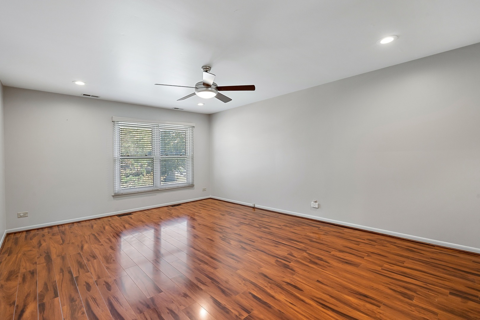 402 Elm Street Deerfield, IL 60015 - Photo 15 of 35