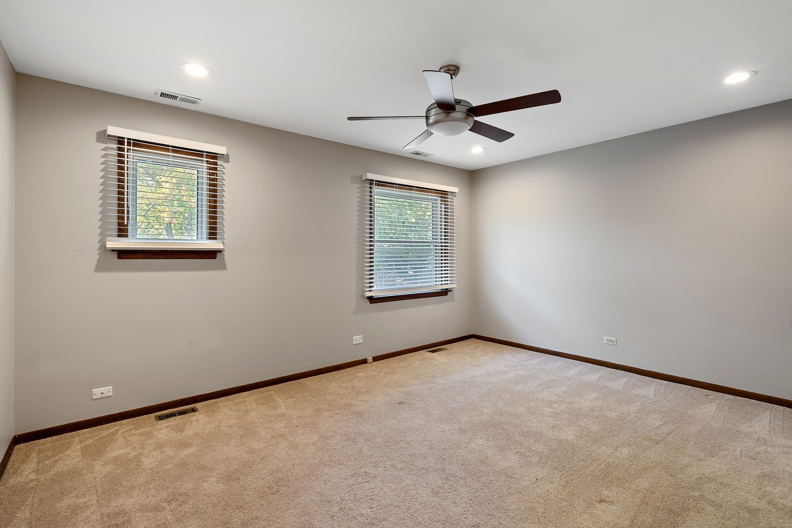 402 Elm Street Deerfield, IL 60015 - Photo 20 of 35