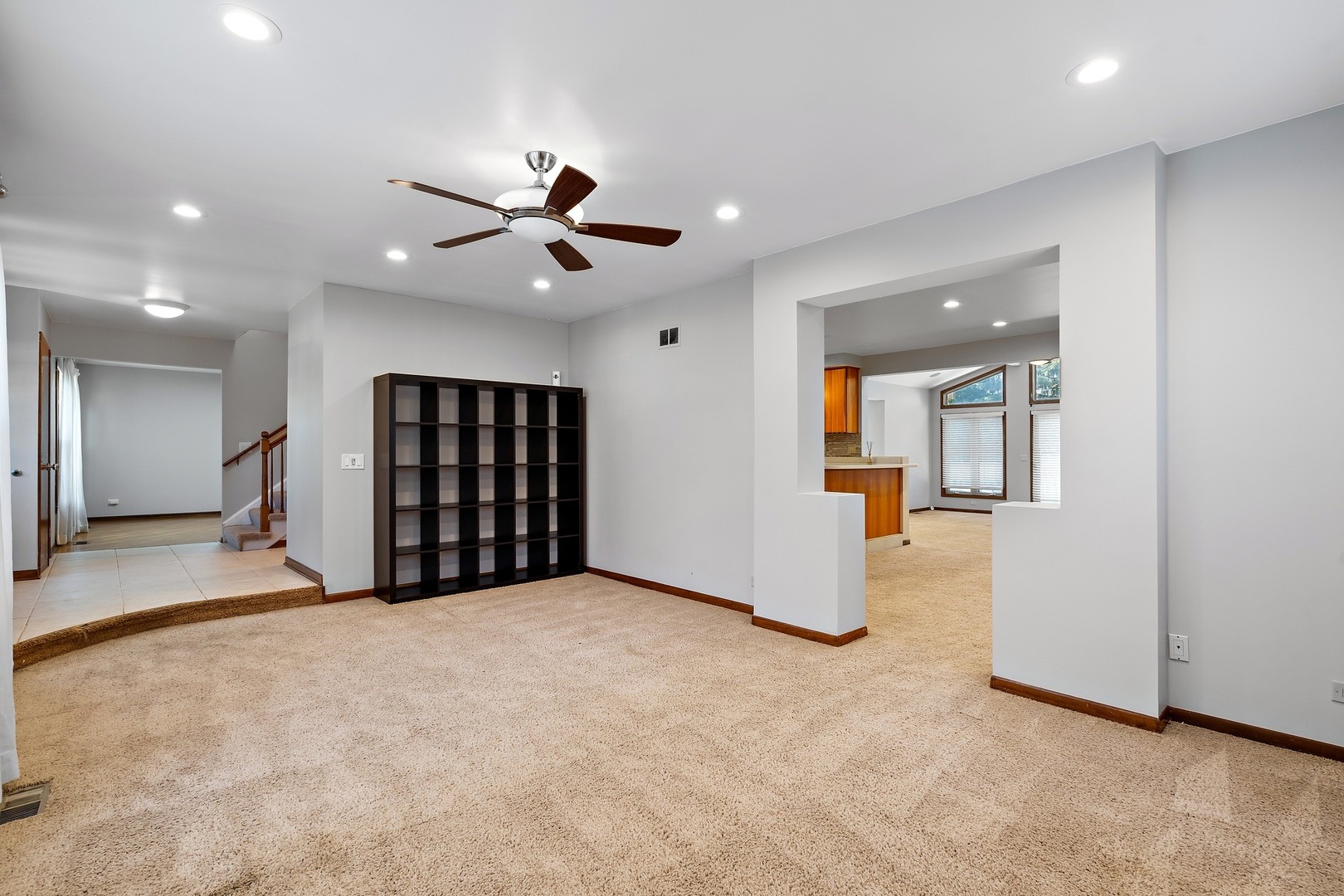 402 Elm Street Deerfield, IL 60015 - Photo 4 of 35