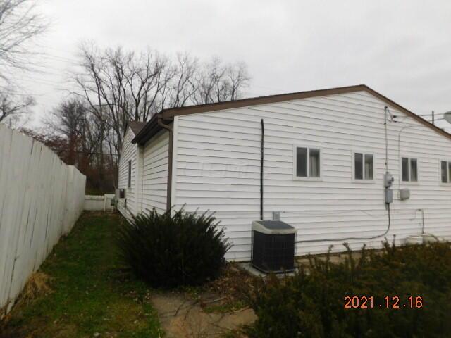 1293 Watkins Road Columbus, OH 43207 - Photo 6 of 23 DSCN0216