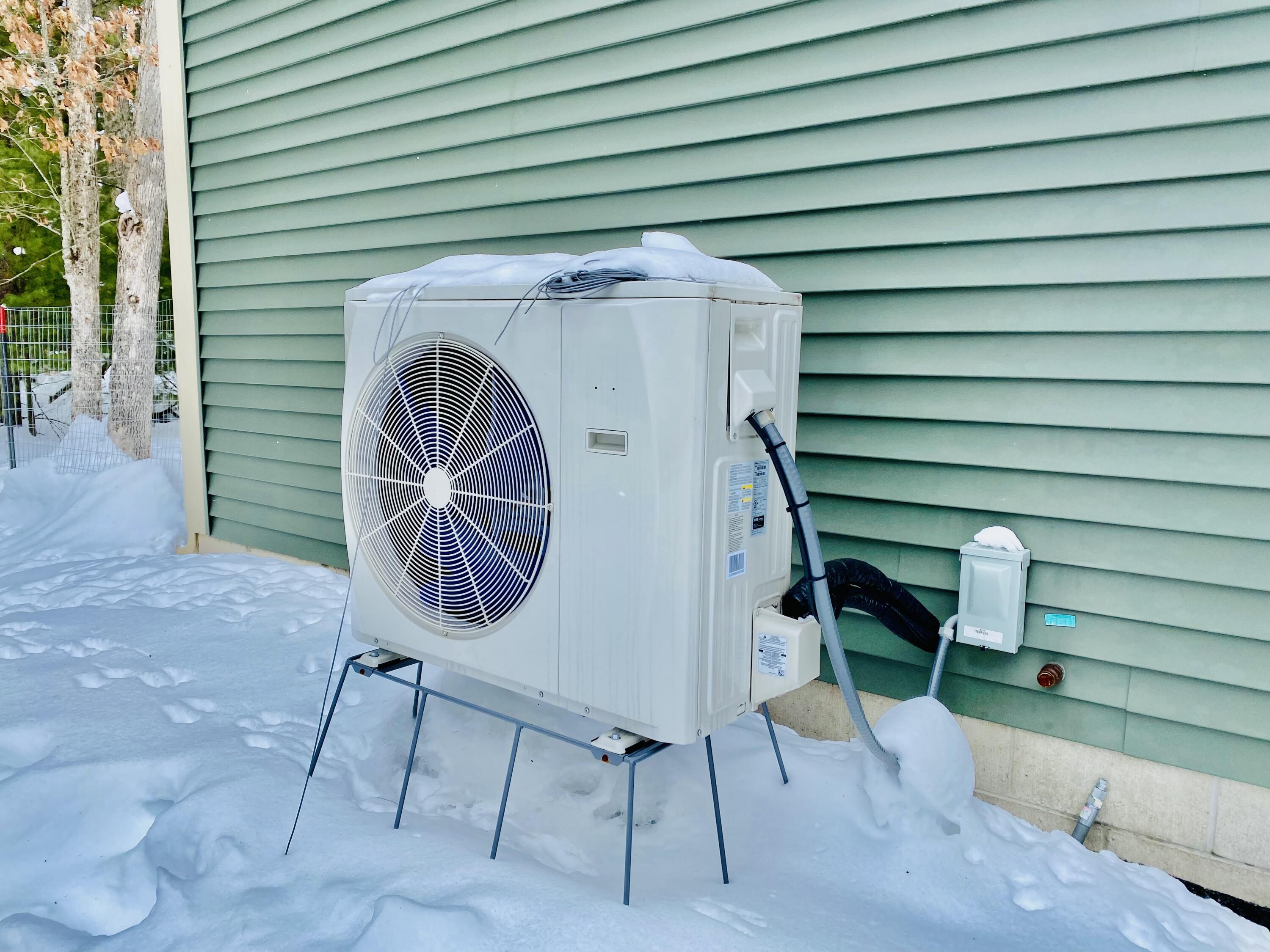 140 West Raymond Road Twin Lake, MI 49457 - Photo 12 of 46 140 W Raymond Road