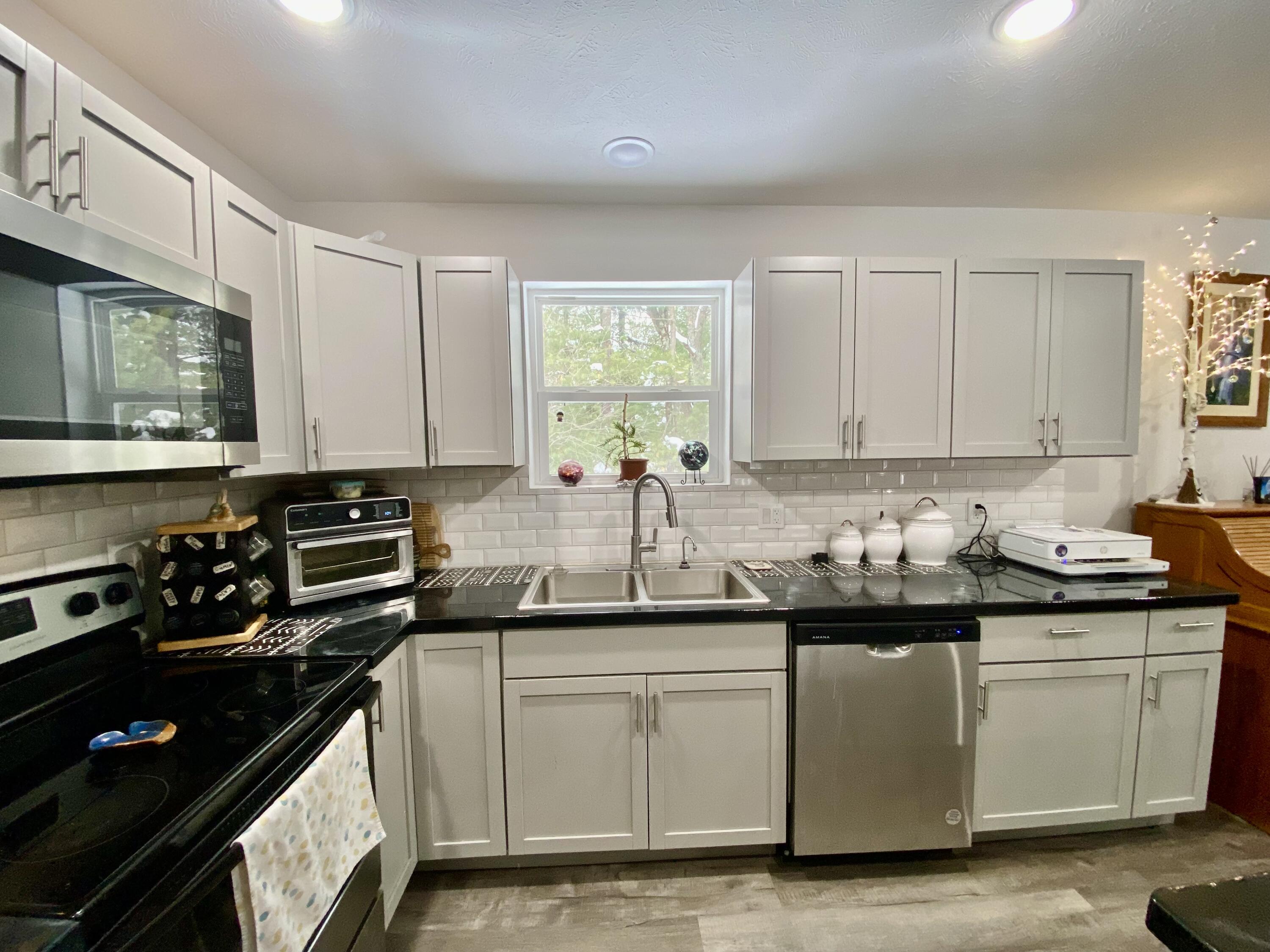 140 West Raymond Road Twin Lake, MI 49457 - Photo 18 of 46 140 W Raymond Road