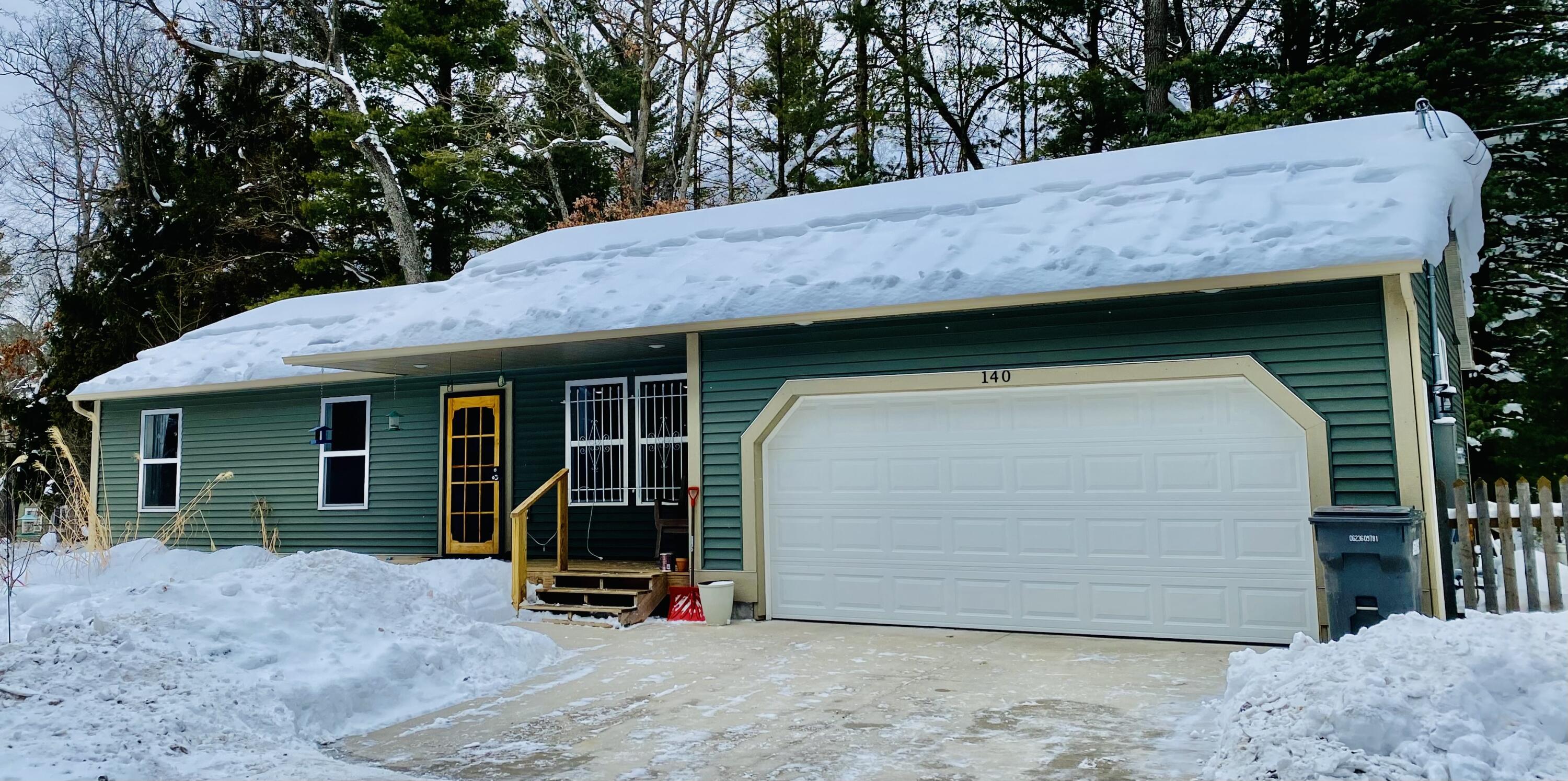 140 West Raymond Road Twin Lake, MI 49457 - Photo 3 of 46 140 W Raymond Road