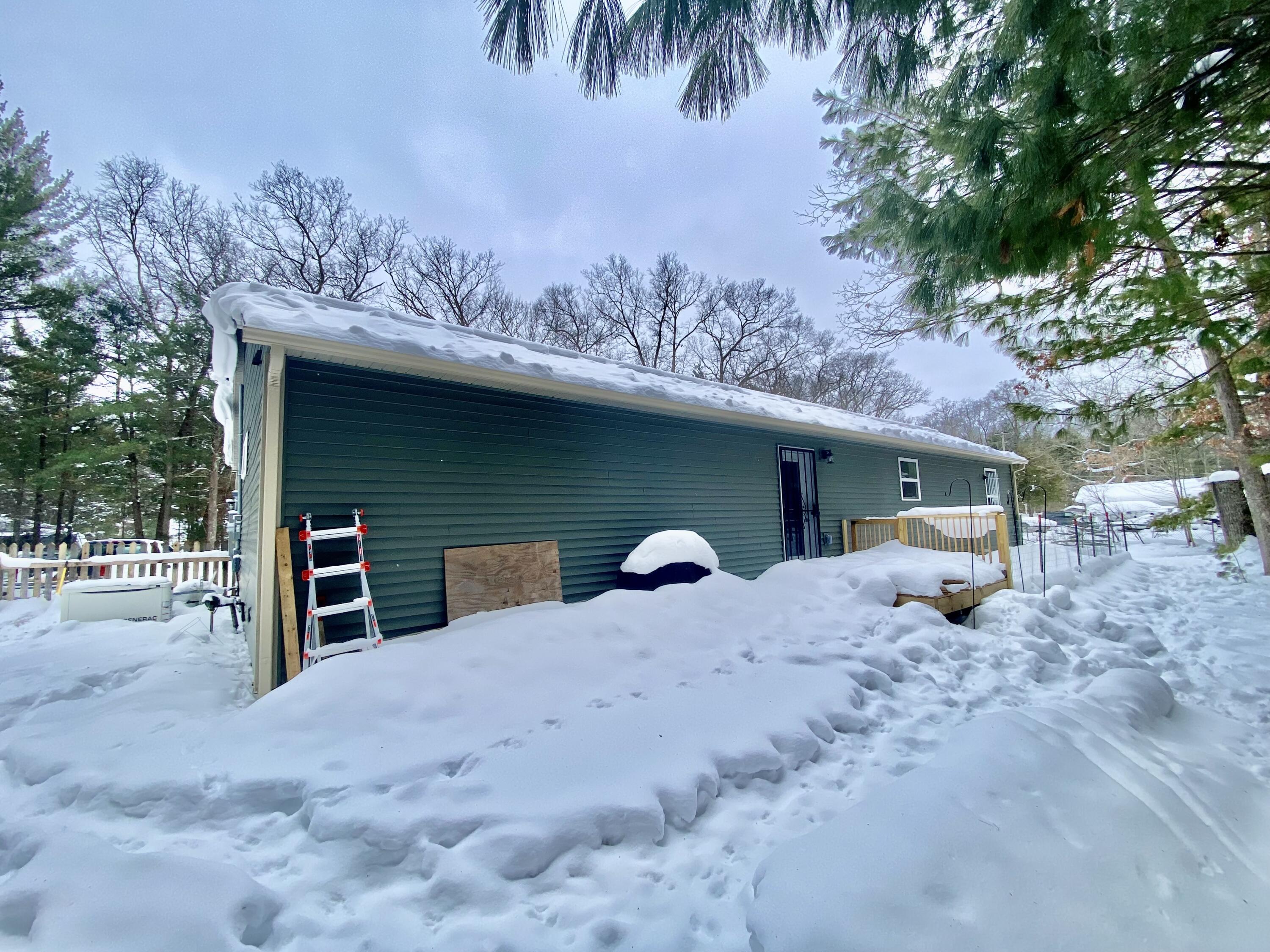 140 West Raymond Road Twin Lake, MI 49457 - Photo 8 of 46 140 W Raymond Road