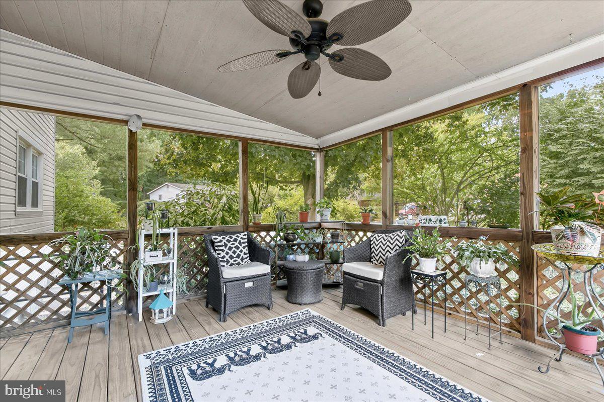 2053 Kings House Road Silver Spring, MD 20905 - Photo 16 of 33 Screened Porch