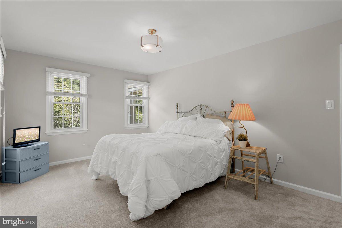 2053 Kings House Road Silver Spring, MD 20905 - Photo 20 of 33 Primary Bedroom