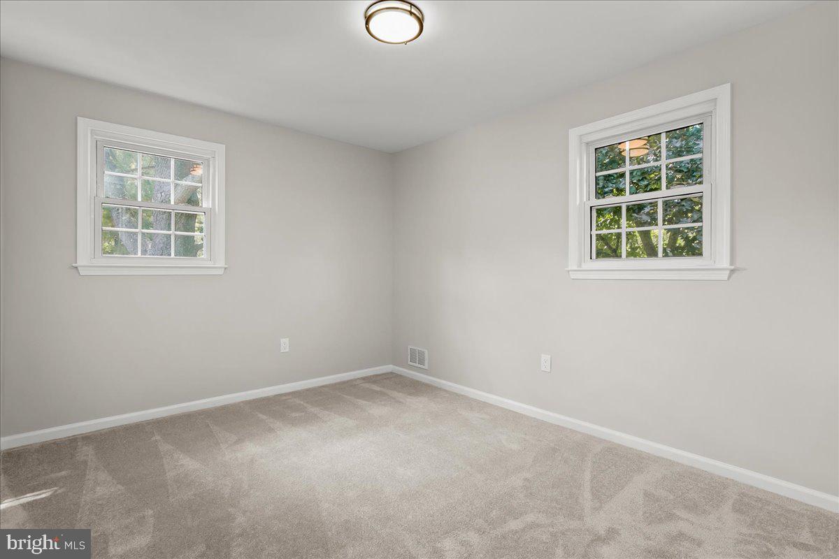 2053 Kings House Road Silver Spring, MD 20905 - Photo 27 of 33 Bedroom 4