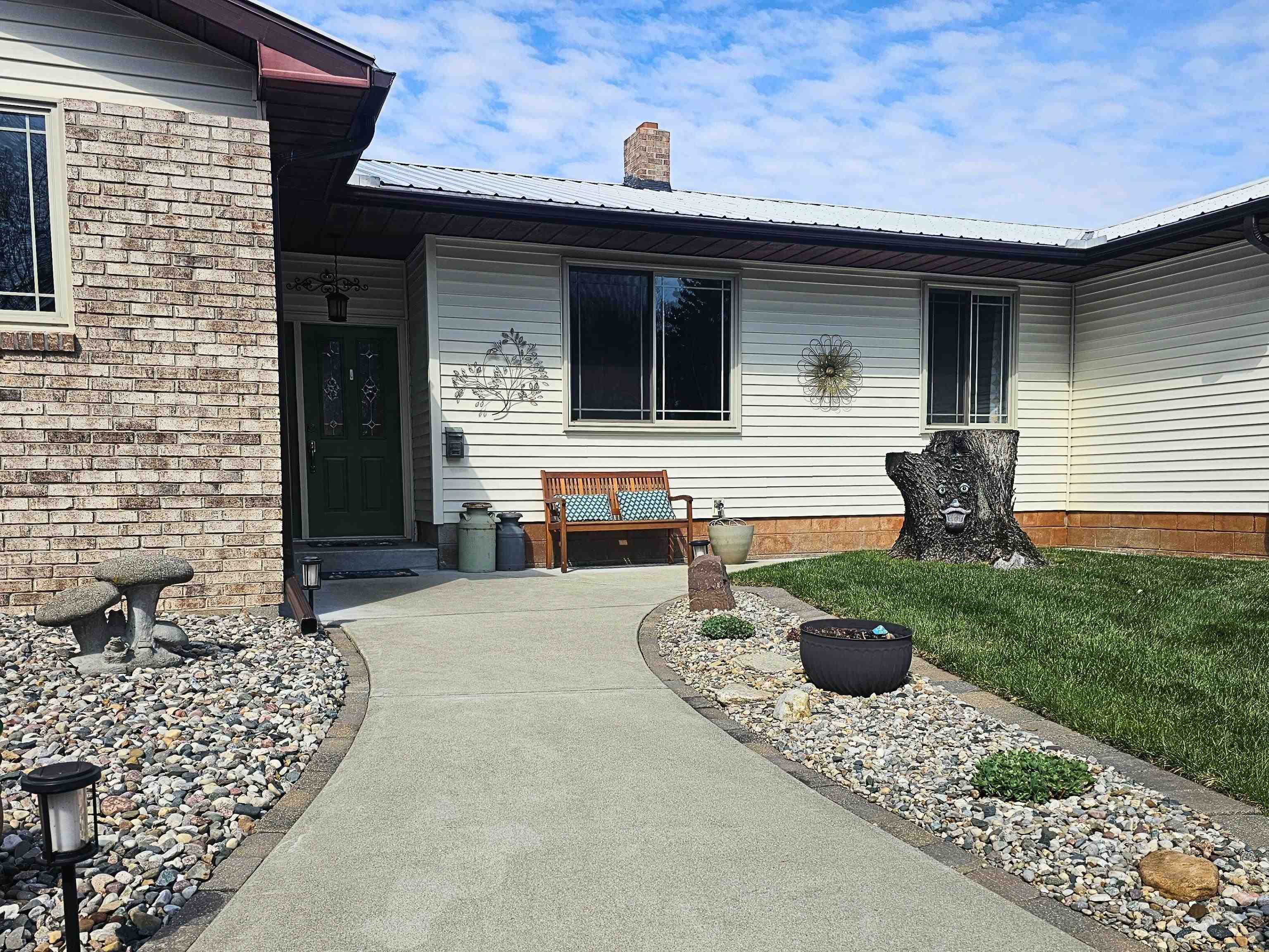 14325 North Lewis Road Clio, MI 48420 - Photo 2 of 74 50171949-6bcd3c72-2b88-403e-b992-64555d1b0439.JPG