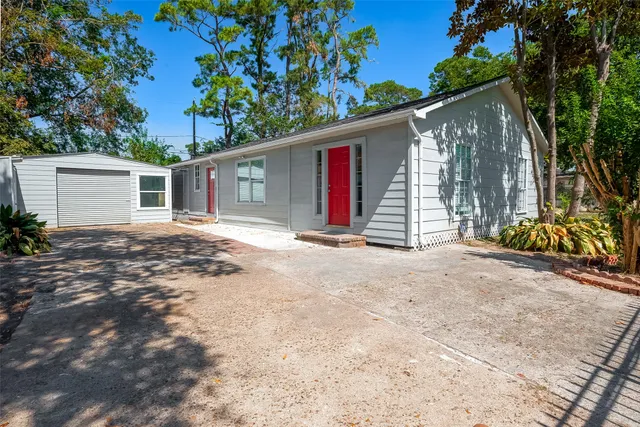 $1,950 | 5831 Annunciation Street, Houston, TX 77016