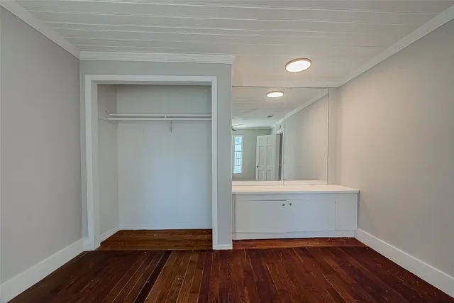 $1,950 | 5831 Annunciation Street, Houston, TX 77016