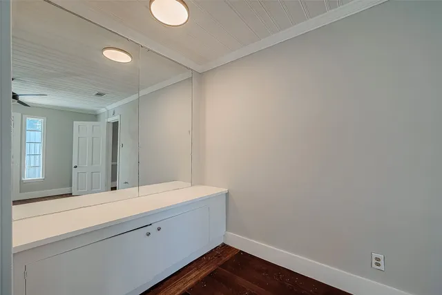 $1,950 | 5831 Annunciation Street, Houston, TX 77016