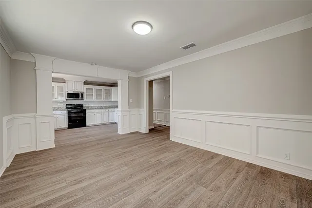 $1,950 | 5831 Annunciation Street, Houston, TX 77016