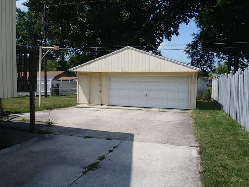 696 W Lane Lima, OH 45801 - Photo 3 of 14