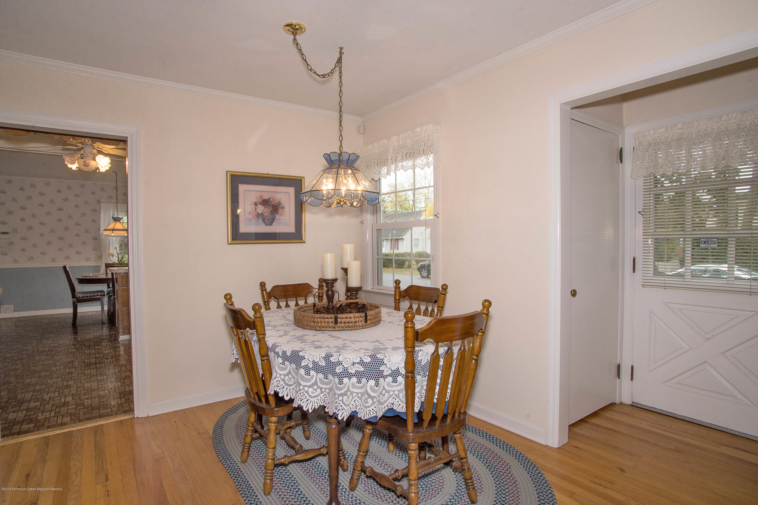 914 Rue Avenue Point Pleasant, NJ 08742 - Photo 8 of 25 _RMJ1759 dining area
