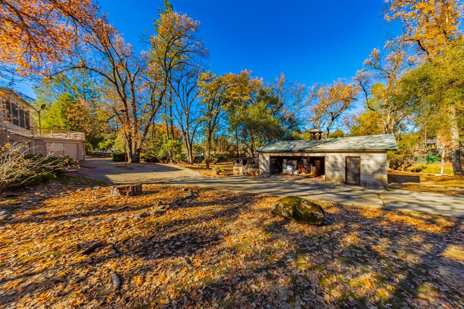 48895 Rock Point Road Oakhurst, CA 93644 - Photo 44 of 69 Gallery Image 44