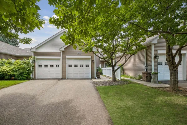 $339,900 | 15003 Windemere Lane, Burnsville, MN 55306