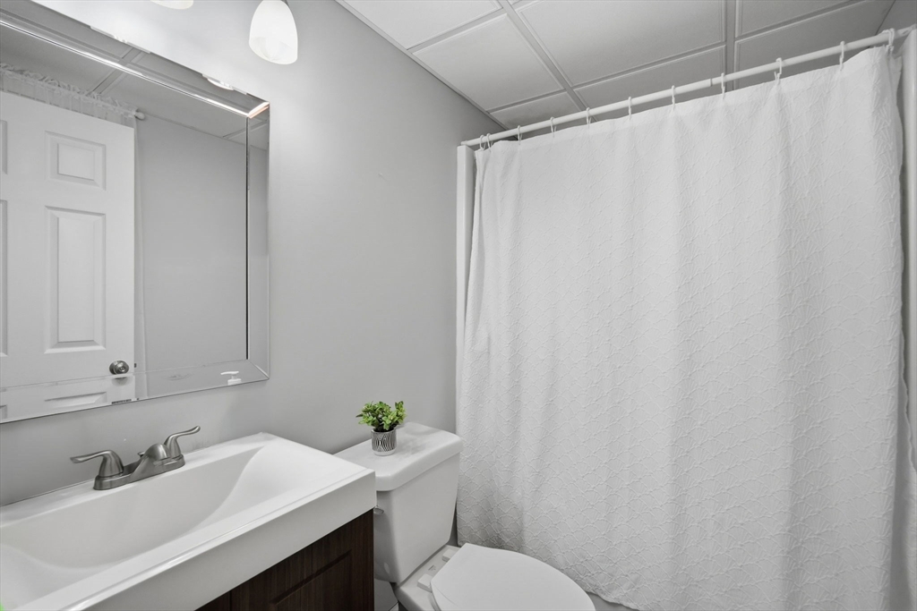 148-150 Cedar Street Springfield, MA 01105 - Photo 18 of 41 Gallery Image 18