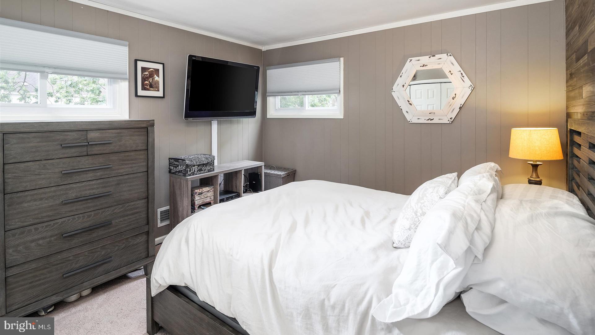 35 Coleridge Avenue Hamilton, NJ 08620 - Photo 11 of 25 Gallery Image 11