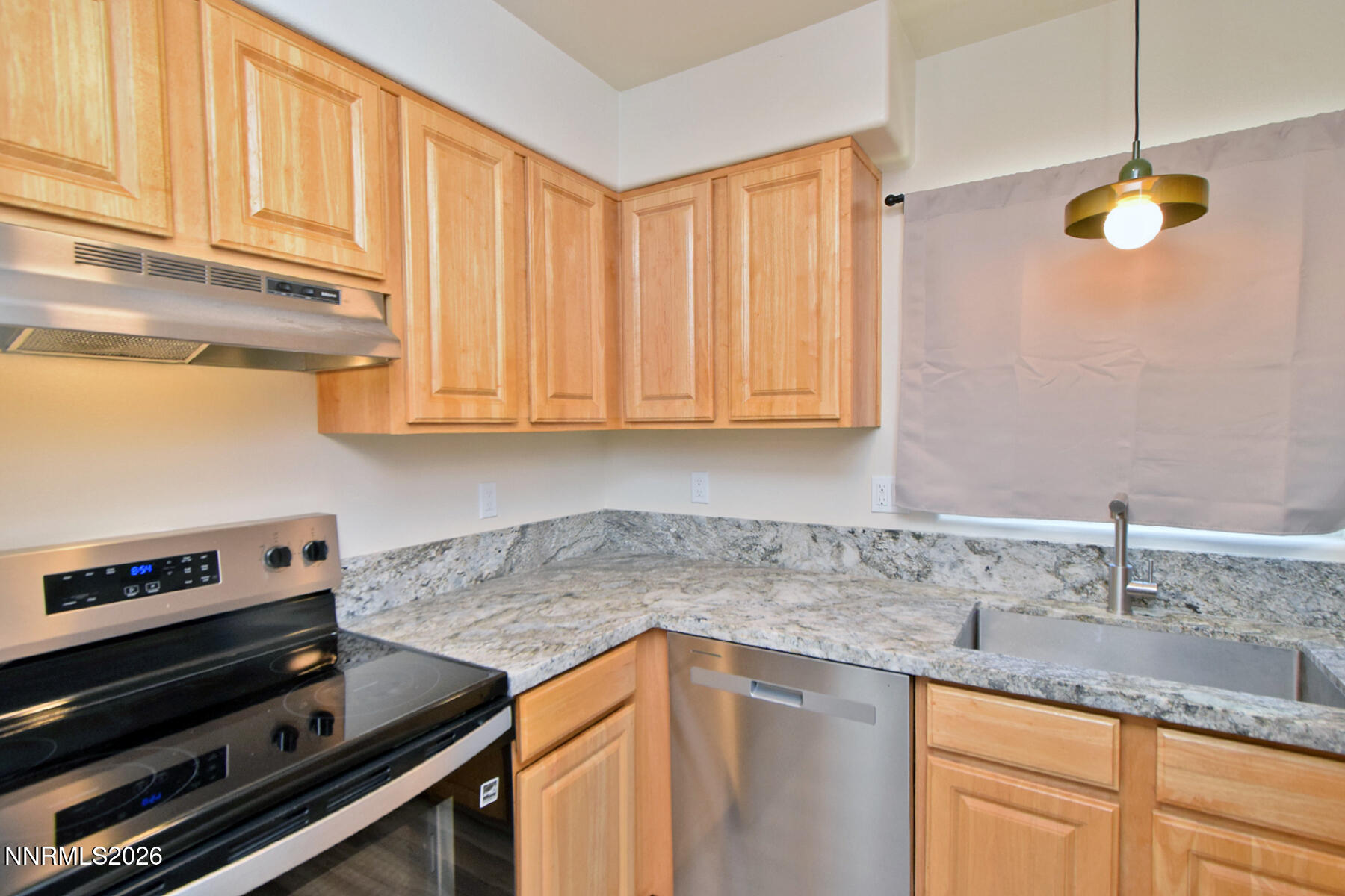 520 East Taylor Street Reno, NV 89502 - Photo 4 of 12 aDSC_0622