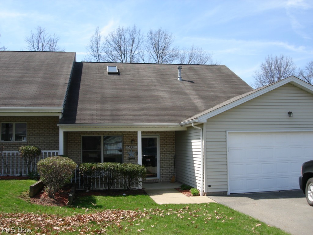547 B Wilcox Road Youngstown, OH 44515 - Photo 1 of 16