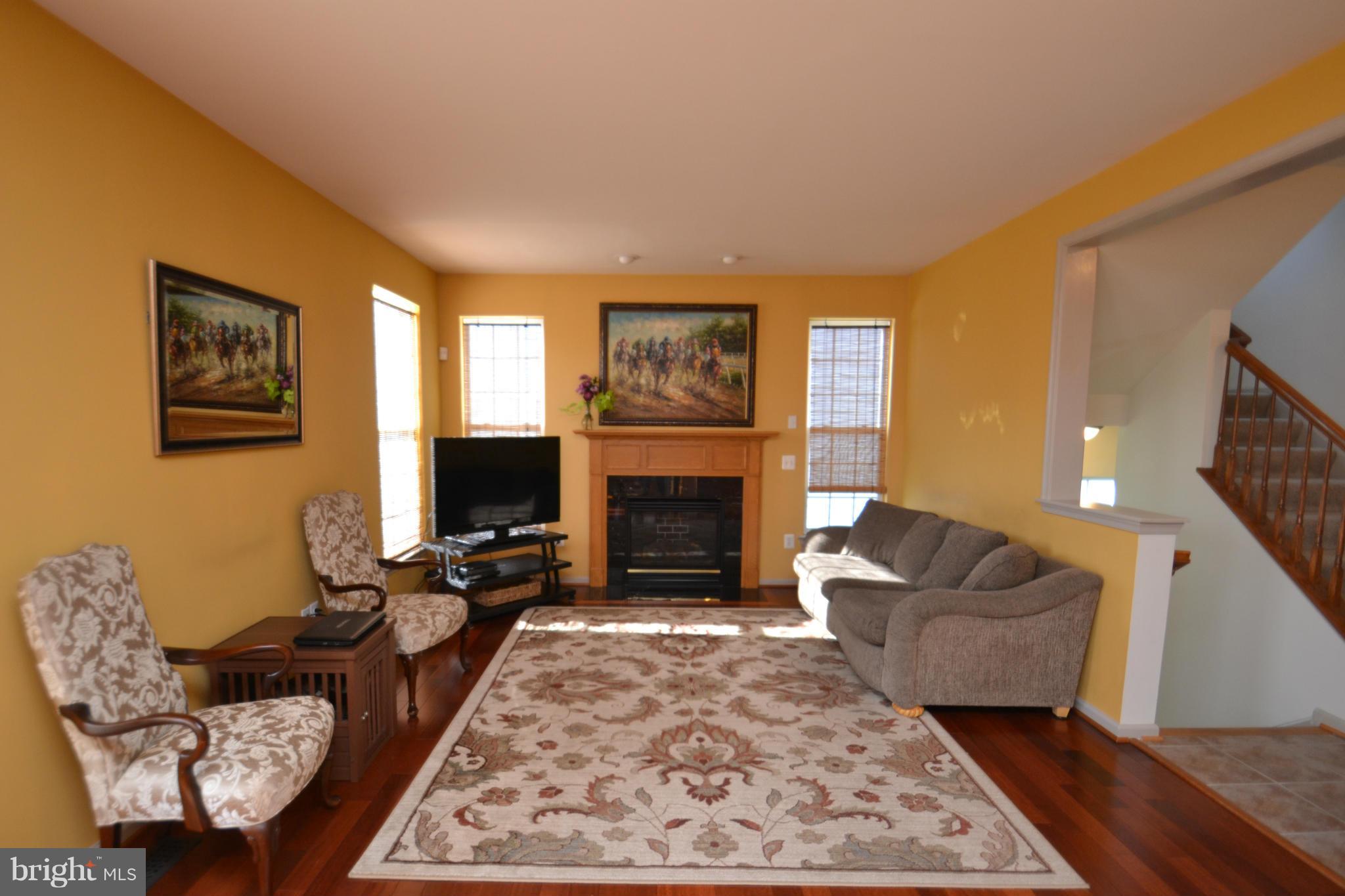 9003 Bealls Farm Road Frederick, MD 21704 - Photo 5 of 30 Living Room