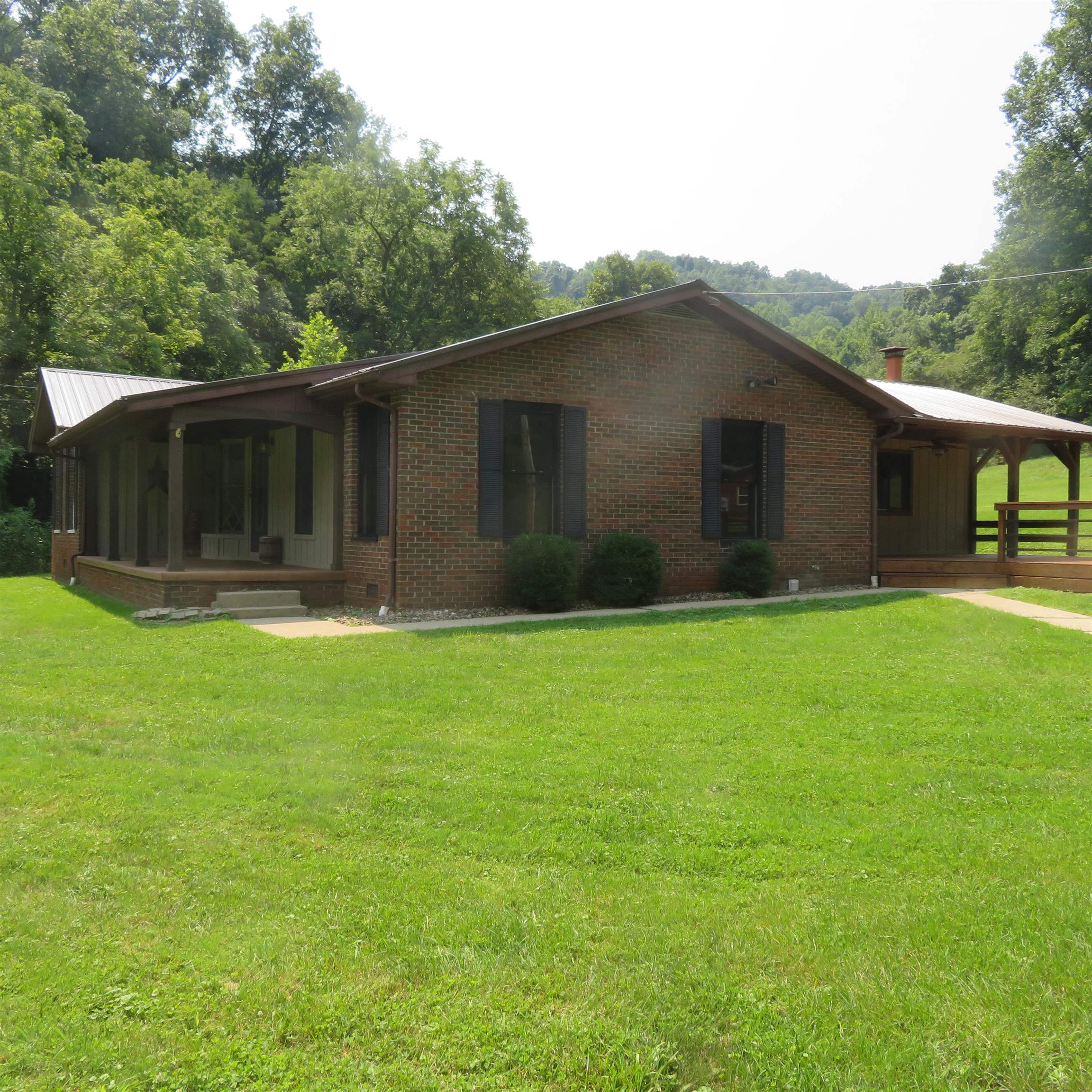 8925 Homestead Road Lesage, WV 25537 - Photo 2 of 31 Gallery Image 2