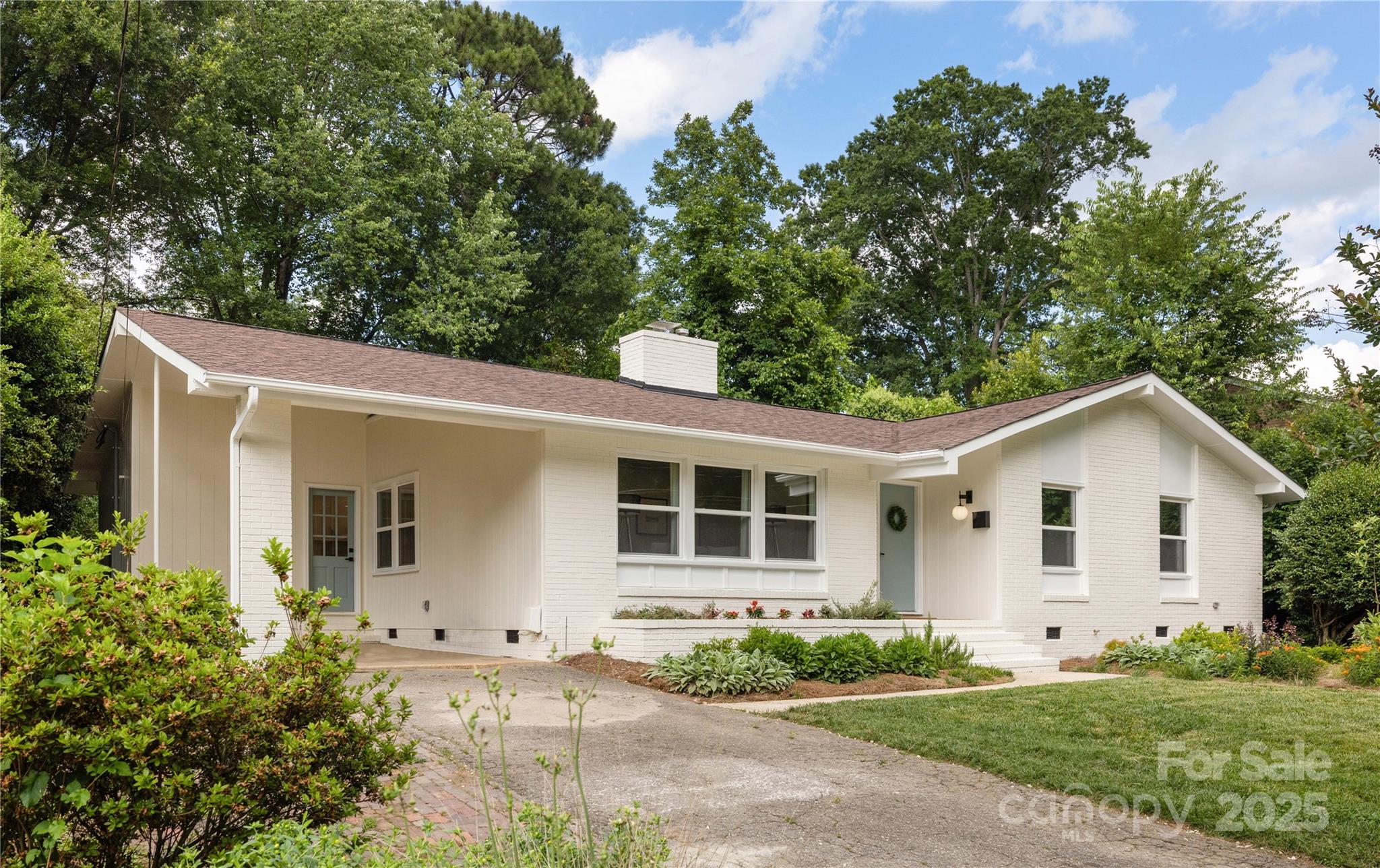 4017 Sulkirk Road Charlotte, NC 28210 - Photo 2 of 21 Gallery Image 2